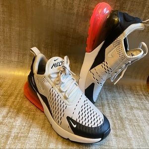 NIKE air max 270 sneakers.